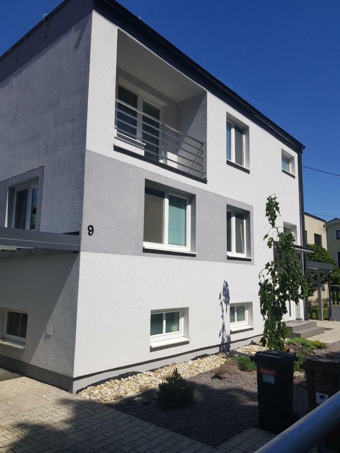 Vip Apartmany Zabnik Prievidza Dış mekan fotoğraf